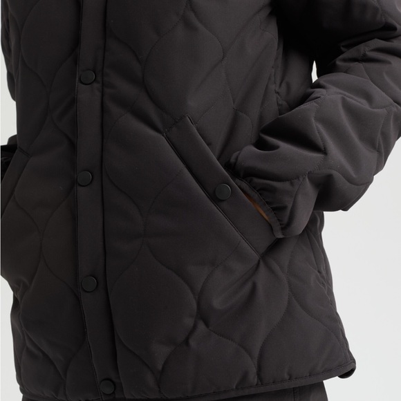 Burton grey Kiley insulator quilted jacket sz s small preloved - Picture 11 of 13